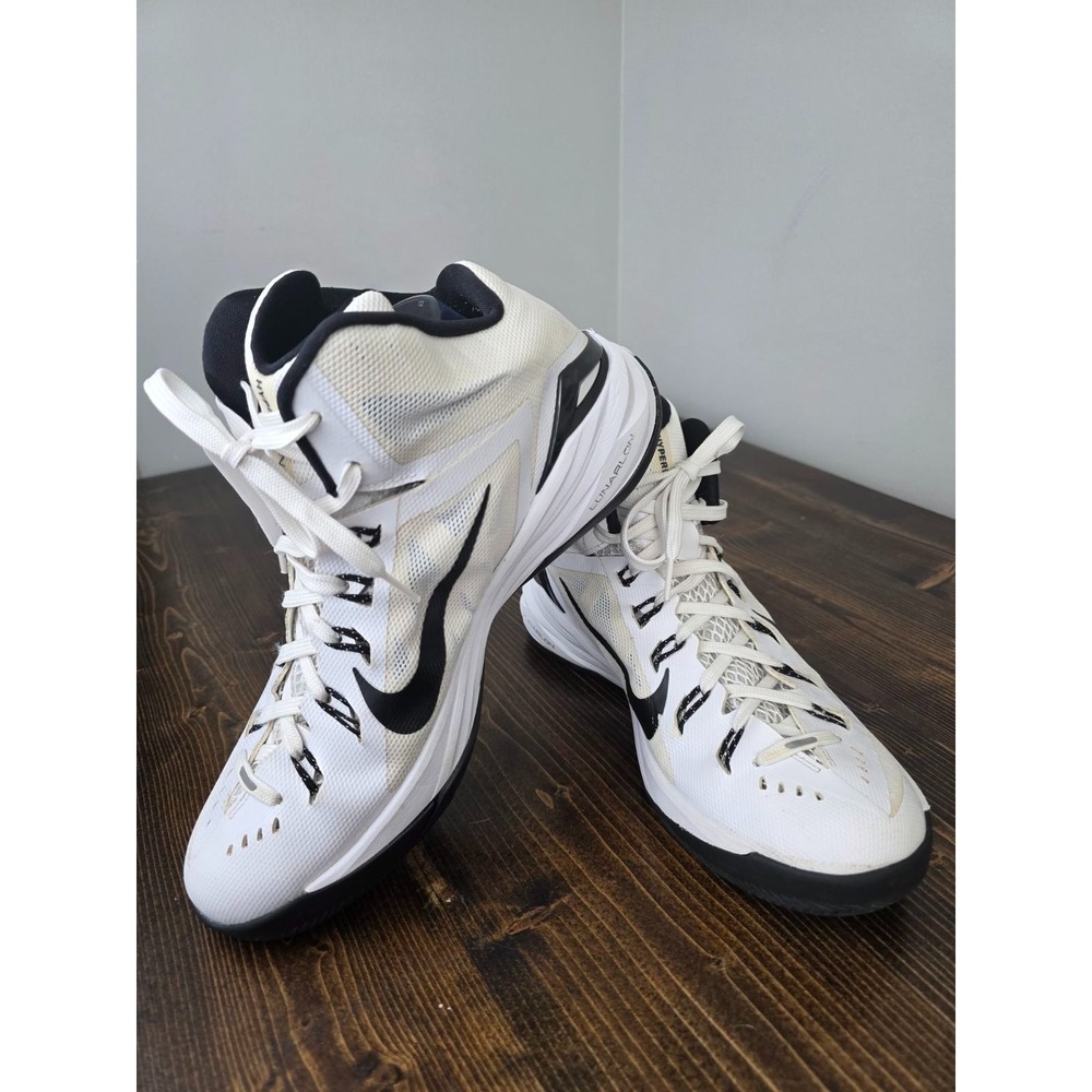 Nike Hyperdunk Women's Sneakers Size 10 White‎ Black Basketball Gym Shoes